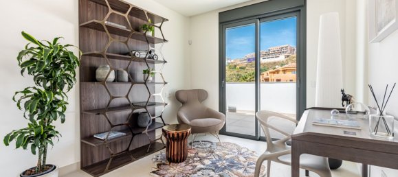 3 bedrooms Penthouse in Mijas Costa, Spain No. 2929 30