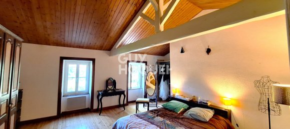 Дом с 6 спальнями в Приморская Шаранта, Франция № 277507 5