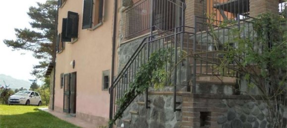 Casa de 8 habitaciónes en Gallicano, Italy No. 69642 23