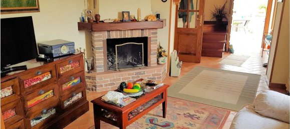 Casa de 8 habitaciónes en Gallicano, Italy No. 69642 19