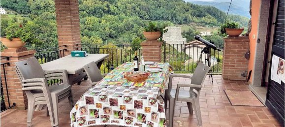 Casa de 8 habitaciónes en Gallicano, Italy No. 69642 29