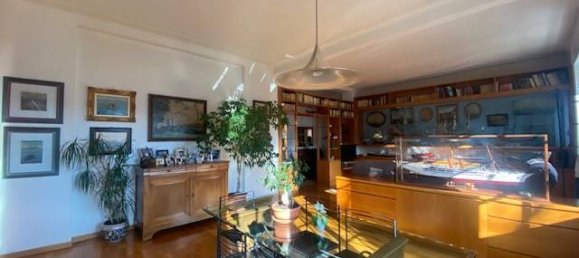 Квартира с 3 спальнями в Комо, Италия № 281347 2