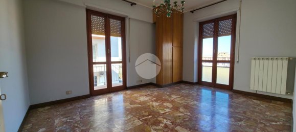 Apartamento de 3 divisões em Tivoli, Italy N.º 7060 13