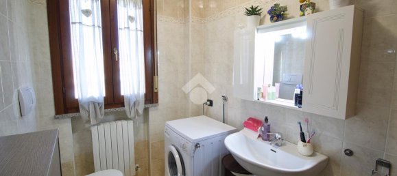 2 rooms Apartment in Reggio Emilia, Italy No. 15312 58