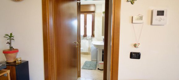 2 rooms Apartment in Reggio Emilia, Italy No. 15312 37