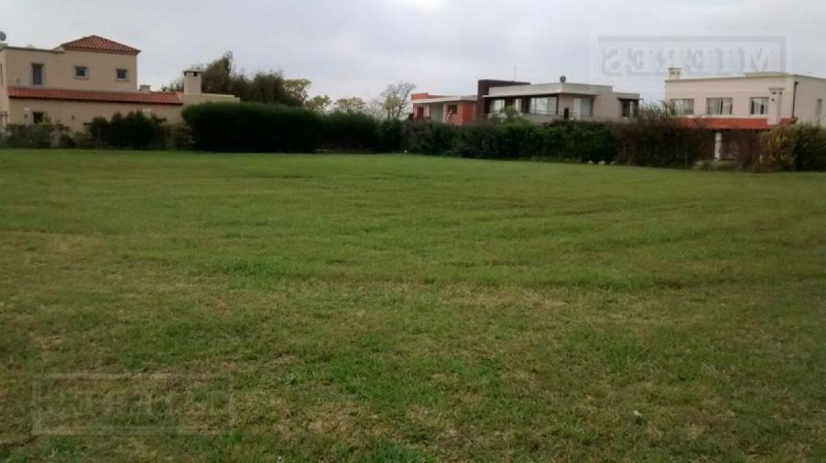  Land in Escobar, Argentina No. 41015