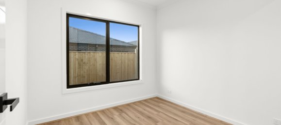 4 bedrooms House in Werribee, Australia No. 692 21