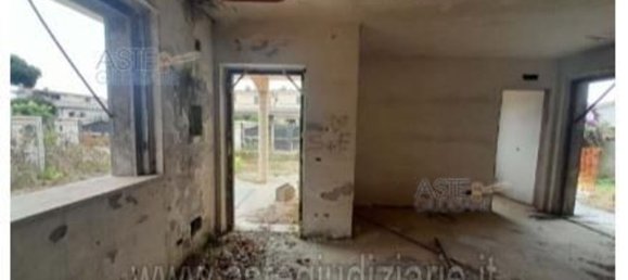 14 bedrooms House in Pomezia, Italy No. 342645 5