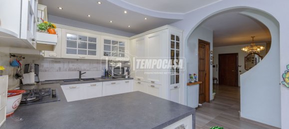 4 rooms Villa in Noviglio, Italy No. 139497 11