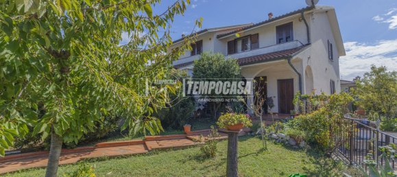 4 rooms Villa in Noviglio, Italy No. 139497 5