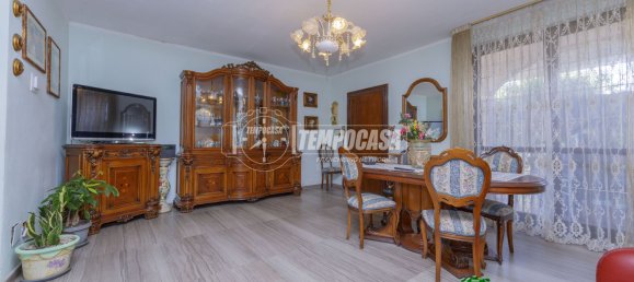 4 rooms Villa in Noviglio, Italy No. 139497 8