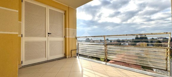 Квартира с 2 комнатами в Рескальдина, Италия № 4672 8