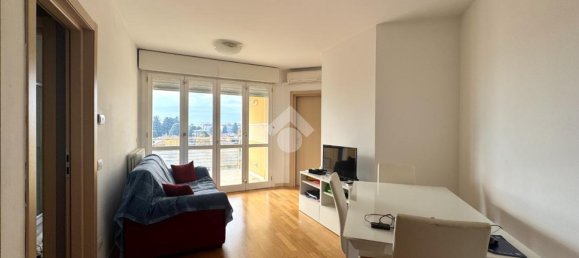 Квартира с 2 комнатами в Рескальдина, Италия № 4672 10