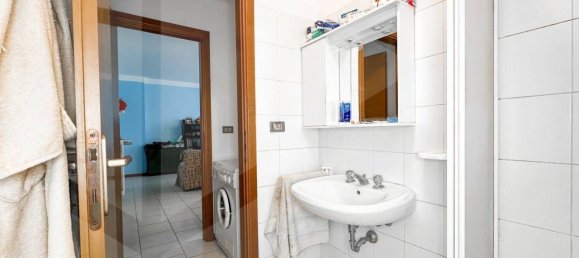 3 bedrooms Apartment in San Donato Milanese, Italy No. 337822 17