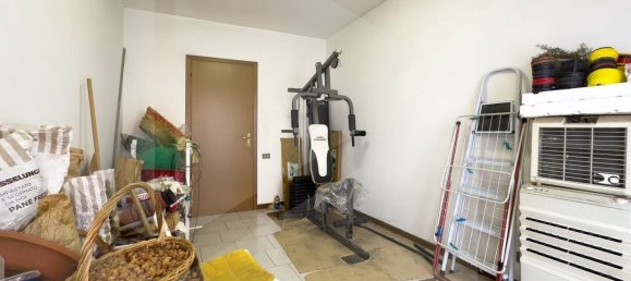 3 bedrooms Apartment in San Donato Milanese, Italy No. 337822 5