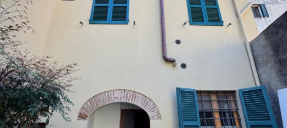 Apartamento de 2 divisões em Prato, Italy N.º 37623 21