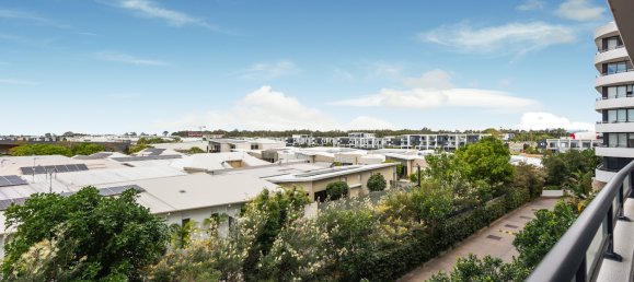 2 bedrooms Apartment in Hope Island, Australia No. 330 15