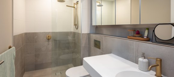 2 bedrooms Apartment in Hope Island, Australia No. 330 12