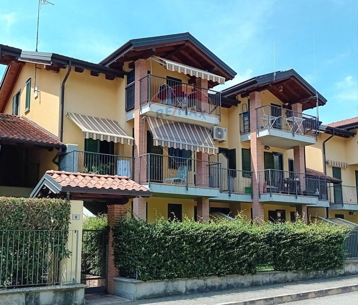 5غرفة شقة في Solbiate Arno, Italy رقم 291827