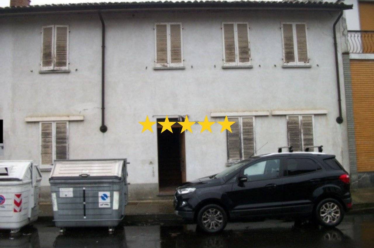 6 bedrooms Villa in Cornale e Bastida, Italy No. 314131