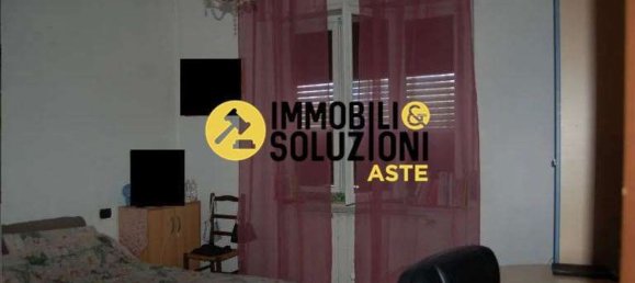 3 rooms Apartment in Cavaria con Premezzo, Italy No. 183421 9