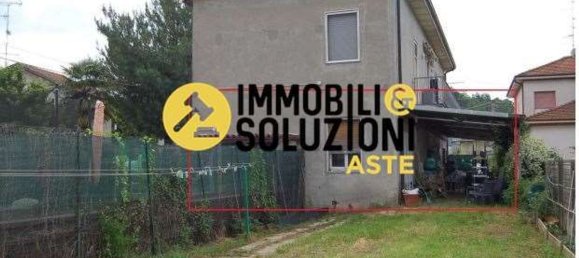 3 rooms Apartment in Cavaria con Premezzo, Italy No. 183421 2