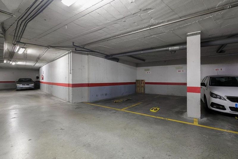 Garaje en Granada, Spain No. 222323