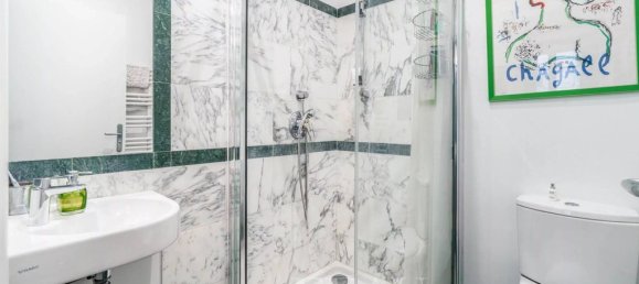 2 bedrooms Apartment in Paris, France No. 115261 8