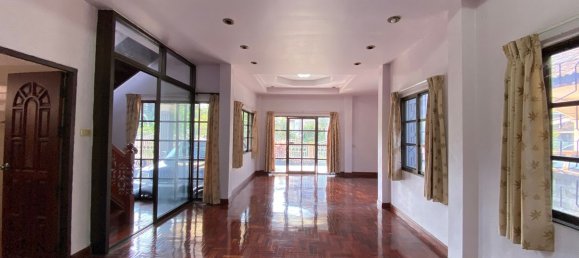 4 bedrooms House in Chiang Mai, Thailand No. 26937 15