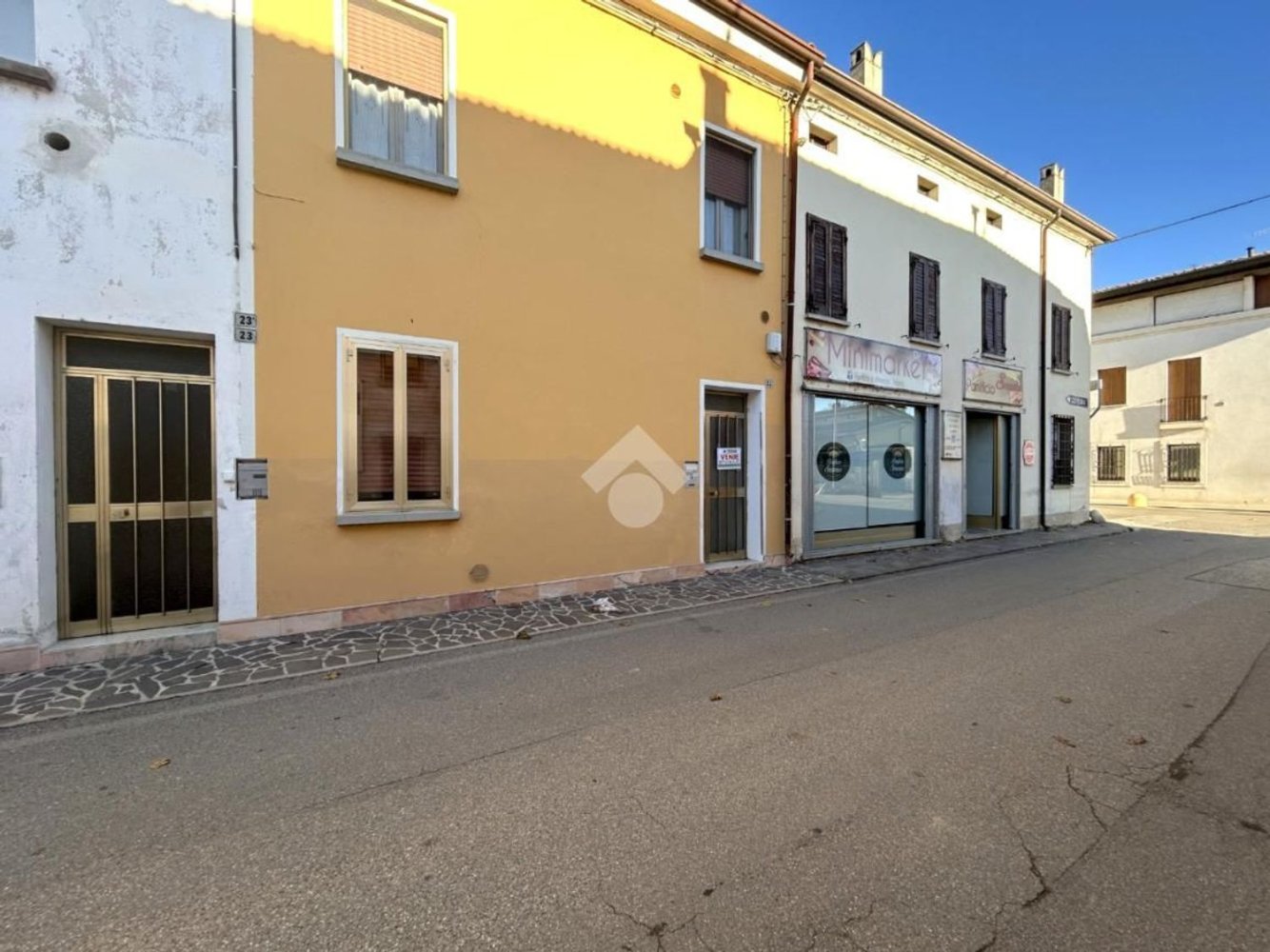 3غرفة شقة في Piubega, Italy رقم 142250