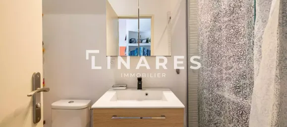 Apartamento de 2 dormitorios en Marseille, France No. 362776 7