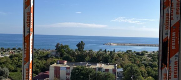 Appartement 3+1 à Arican Adelia, Mersin, Turkey No. 37759 4