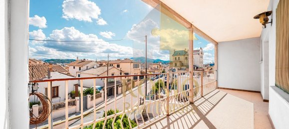 5 Schlafzimmer Haus in Santa Perpetua De Mogoda, Spain, Nr. 64358 18