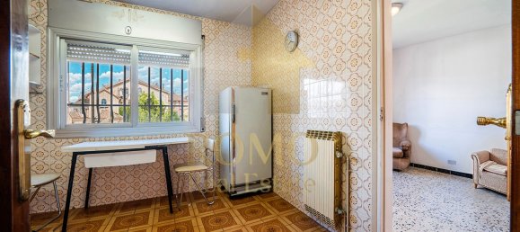 5 Schlafzimmer Haus in Santa Perpetua De Mogoda, Spain, Nr. 64358 10