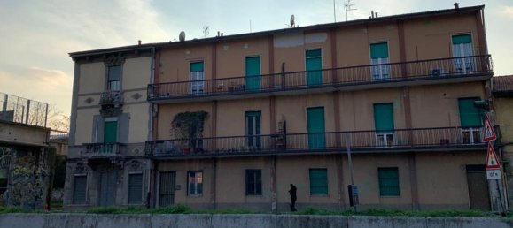 3 rooms Apartment in Opera, Italy No. 261226 4