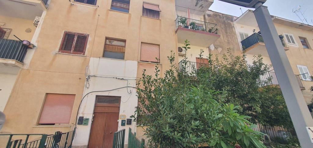 3غرفة شقة في Altavilla Milicia, Italy رقم 75975