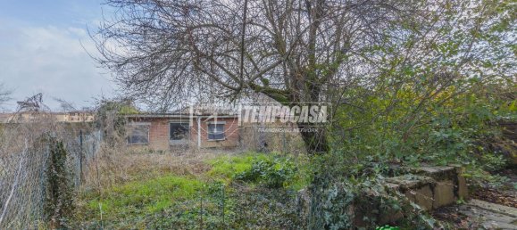 3 rooms House in Gossolengo, Italy No. 26311 32