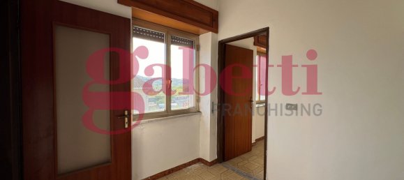 Casa de 3 habitaciónes en Amorosi, Italy No. 67580 8