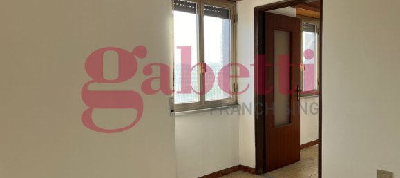 Casa de 3 habitaciónes en Amorosi, Italy No. 67580 10