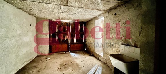 Casa de 3 habitaciónes en Amorosi, Italy No. 67580 19