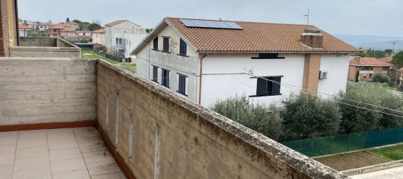 5 rooms Apartment in Appignano, Italy No. 8661 15