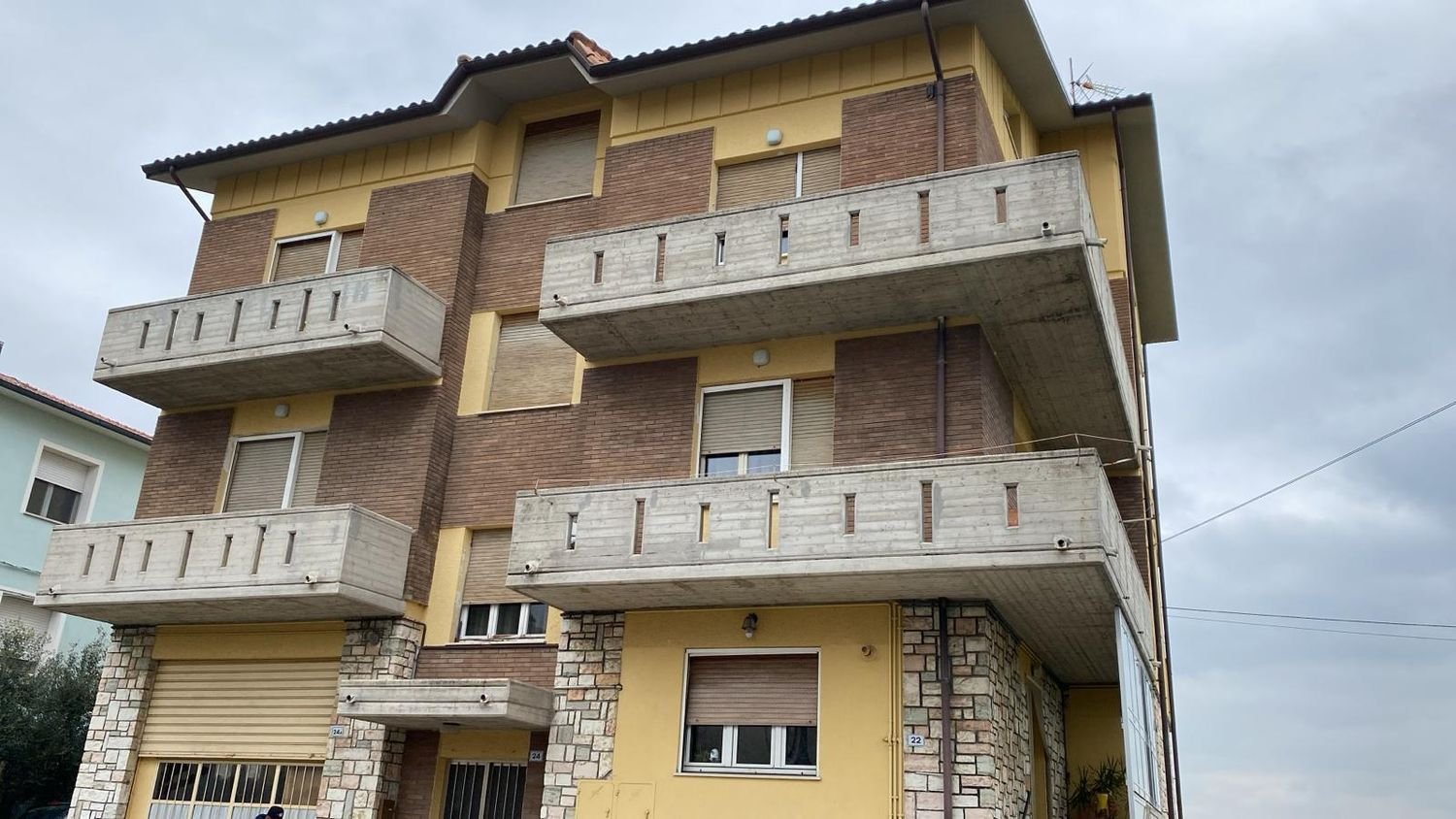 5 rooms Apartment in Appignano, Italy No. 8661