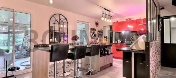 4 bedrooms House in Verneuil-en-Halatte, France No. 341616 4