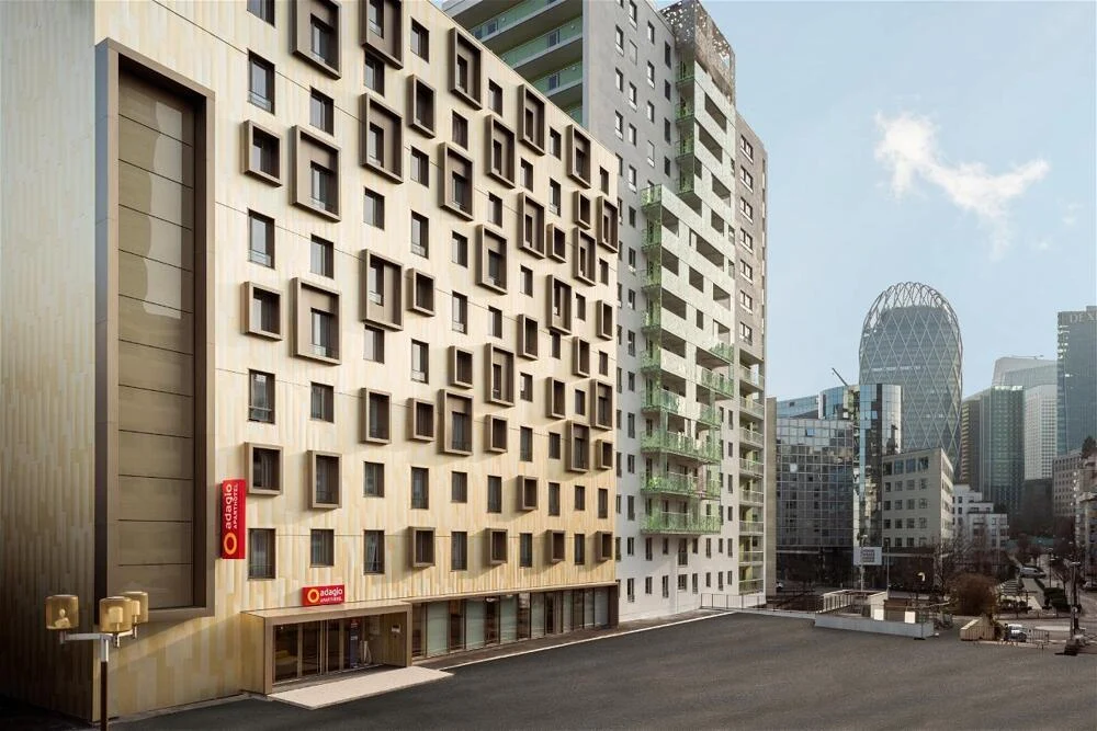 Studio in Courbevoie, France, Nr. 321549