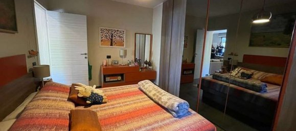 Квартира с 2 комнатами в Валлекрозия, Италия № 184688 9