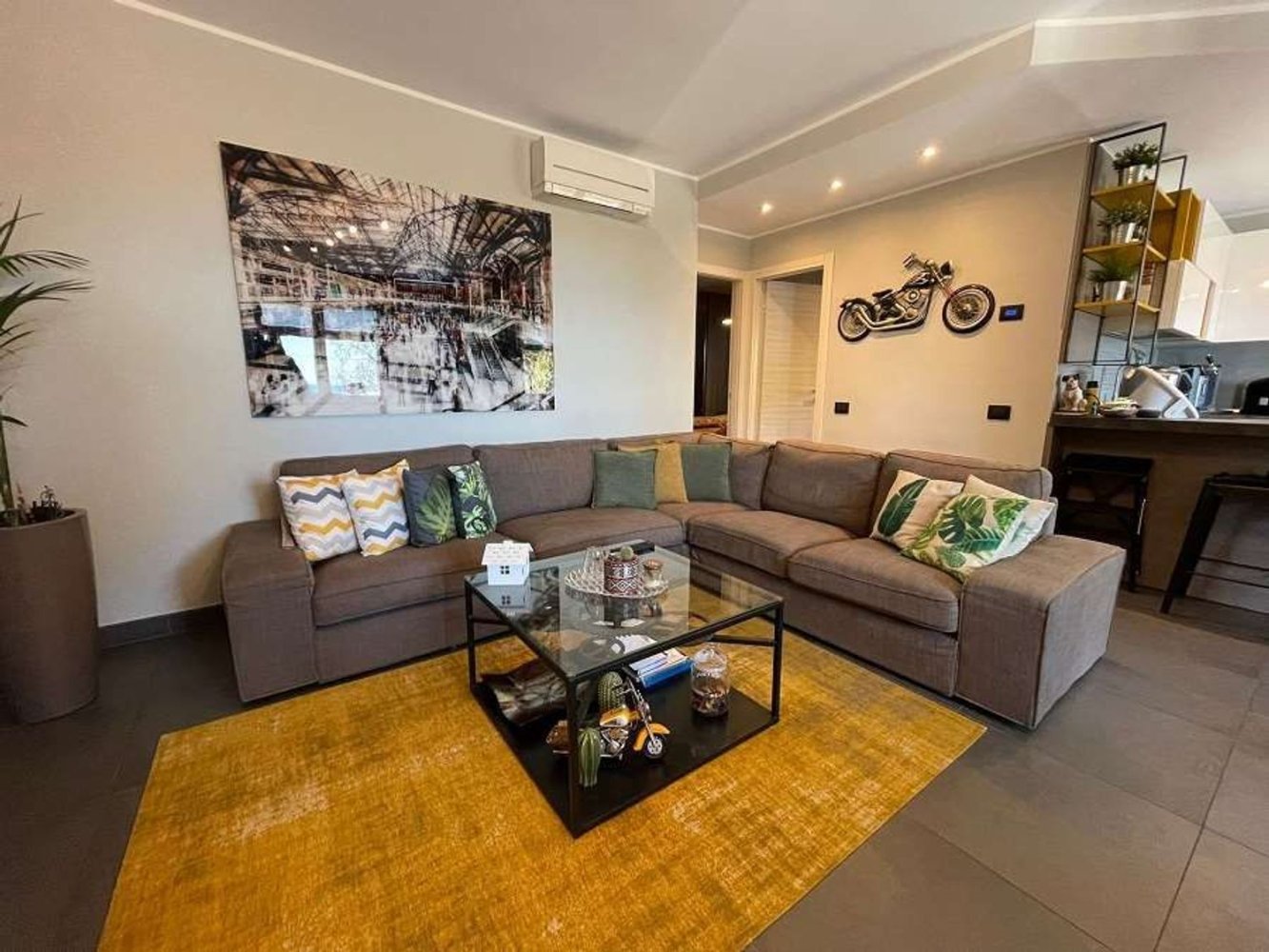 Квартира с 2 комнатами в Валлекрозия, Италия № 184688