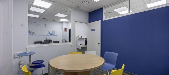 Gewerbliche Immobilie in Granada, Spain 97m², Nr. 148089 3