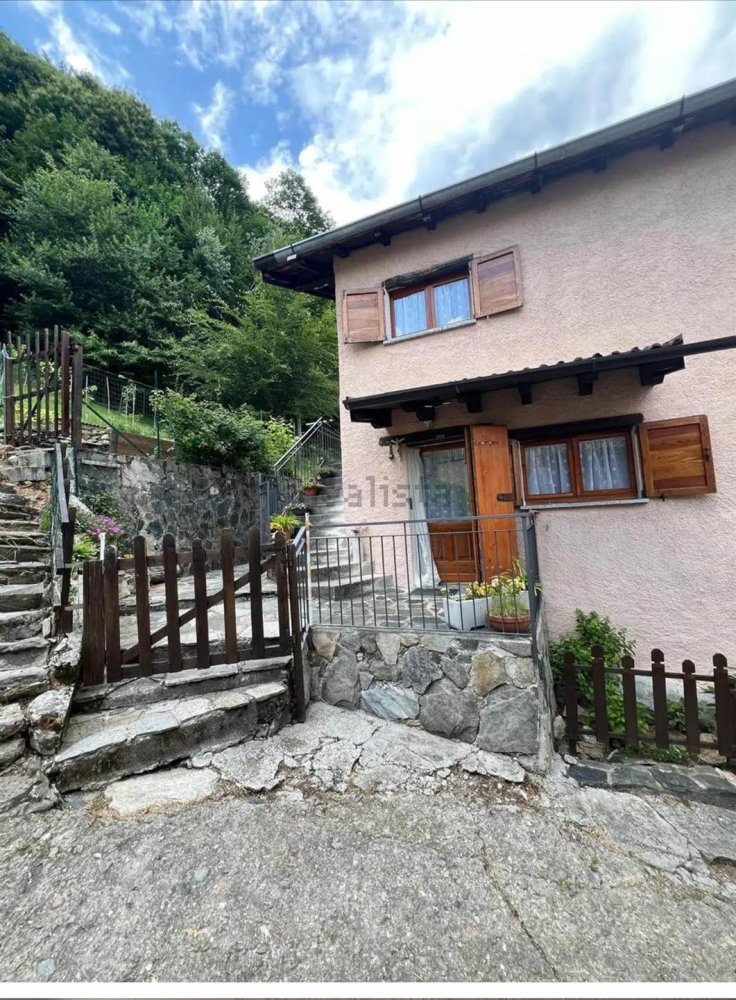 Дом с 2 спальнями в Стаццона, Италия № 293025