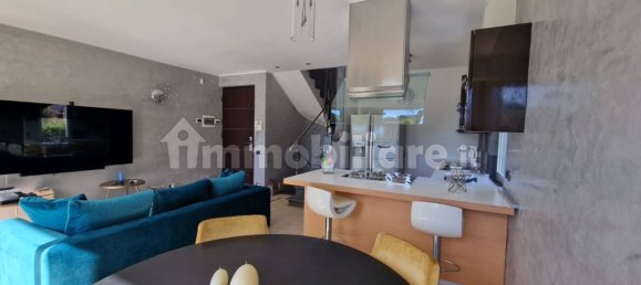 3 bedrooms Villa in Camaiore, Italy No. 208470 4
