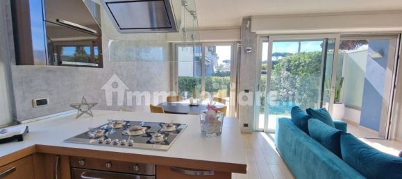 3 bedrooms Villa in Camaiore, Italy No. 208470 2